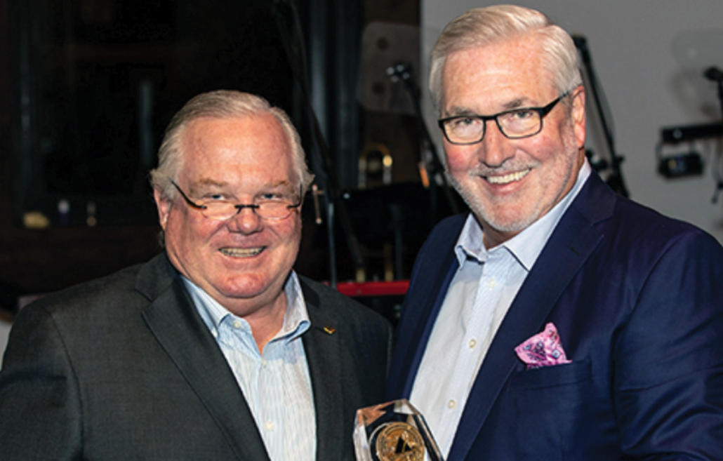 EAE President Baxter Burns Presents Al Roll of Honor Award